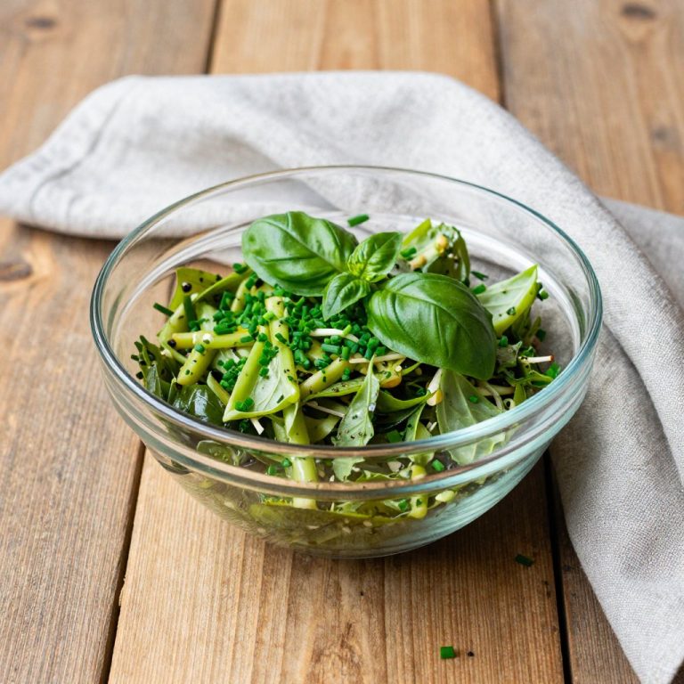 Viral Green Goddess Salat Rezept: Der TikTok Hit!